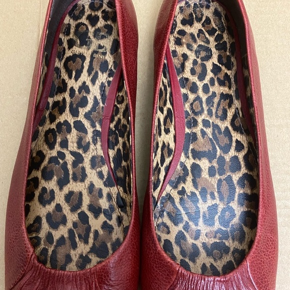 GIANNI BINI WOMENS FLATS LOAFERS SLIP ON LEATHER SHOES Sz 8.5 - Picture 6 of 7